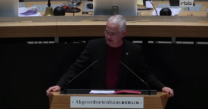 Jan Lehmann bei seiner Rede zum FDP Antrag Gesetzlicher Anspruch auf Nutzung digitaler Dienste