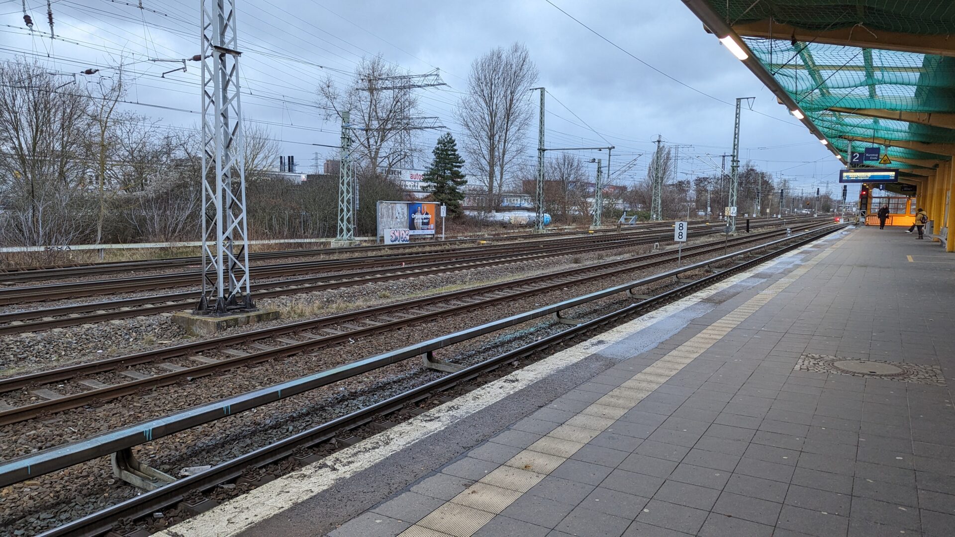 Ein S-Bahngleis als Symbolbild für das Schwarzfahren